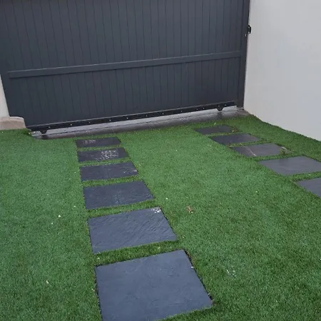 Gomes Villa São Domingos de Rana